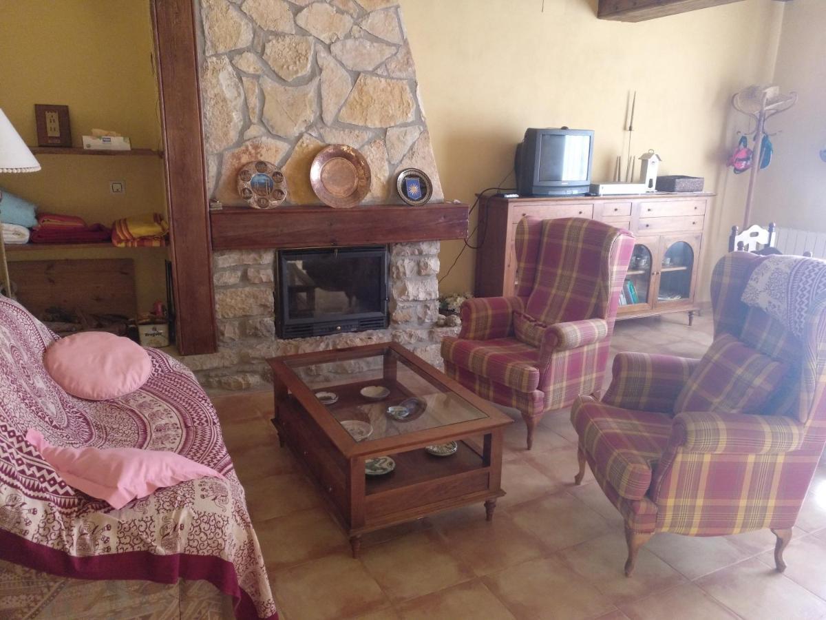 Casa Rural Amador Villarroya de los Pinares エクステリア 写真