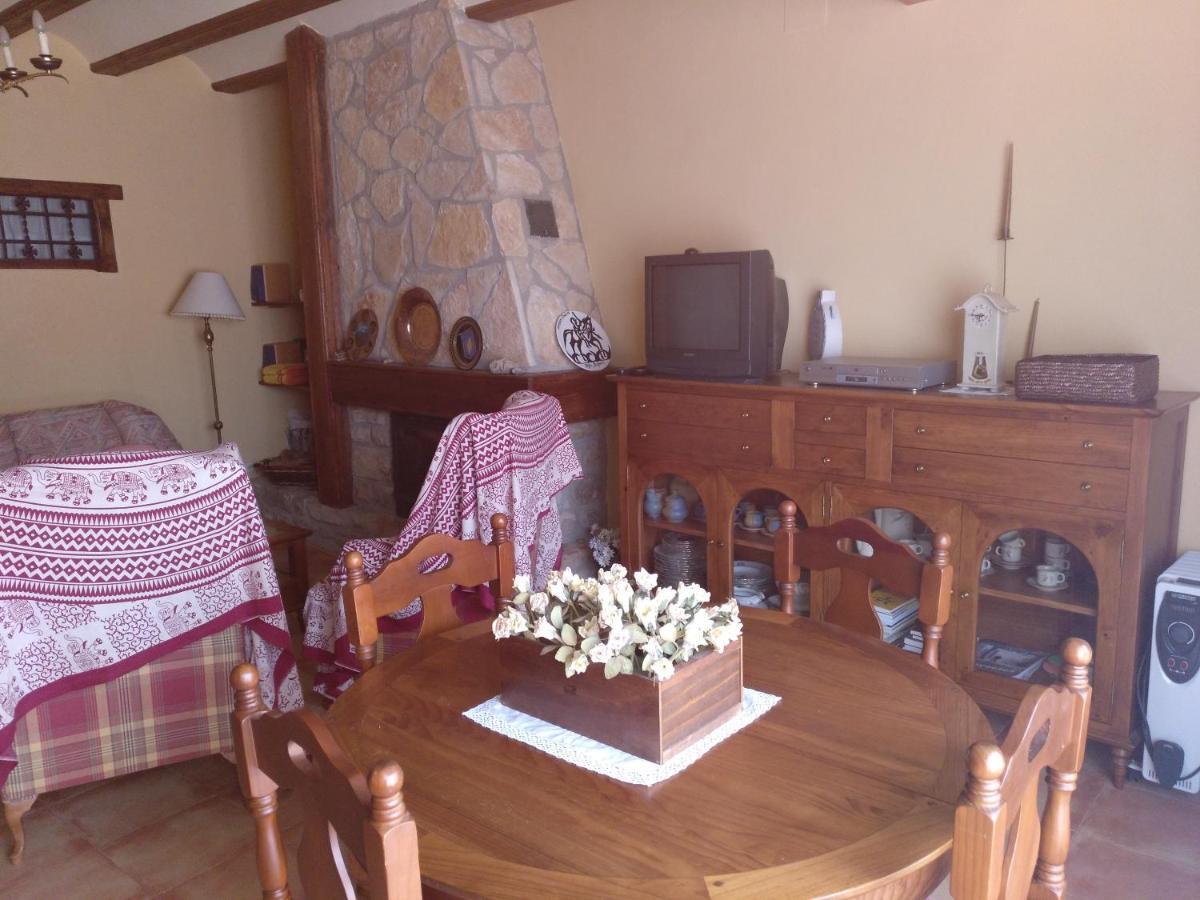 Casa Rural Amador Villarroya de los Pinares エクステリア 写真